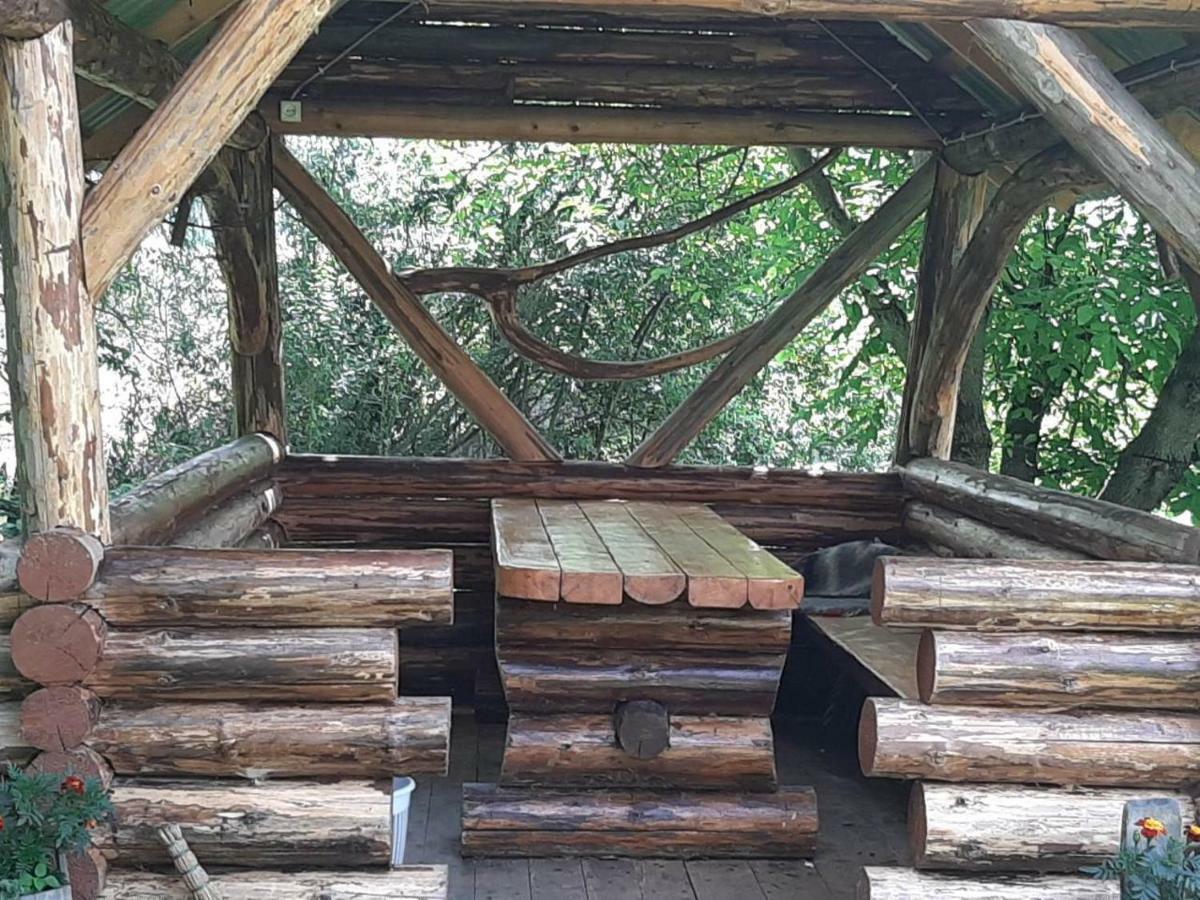 Котедж "Барвінок" Verkhovyna Extérieur photo